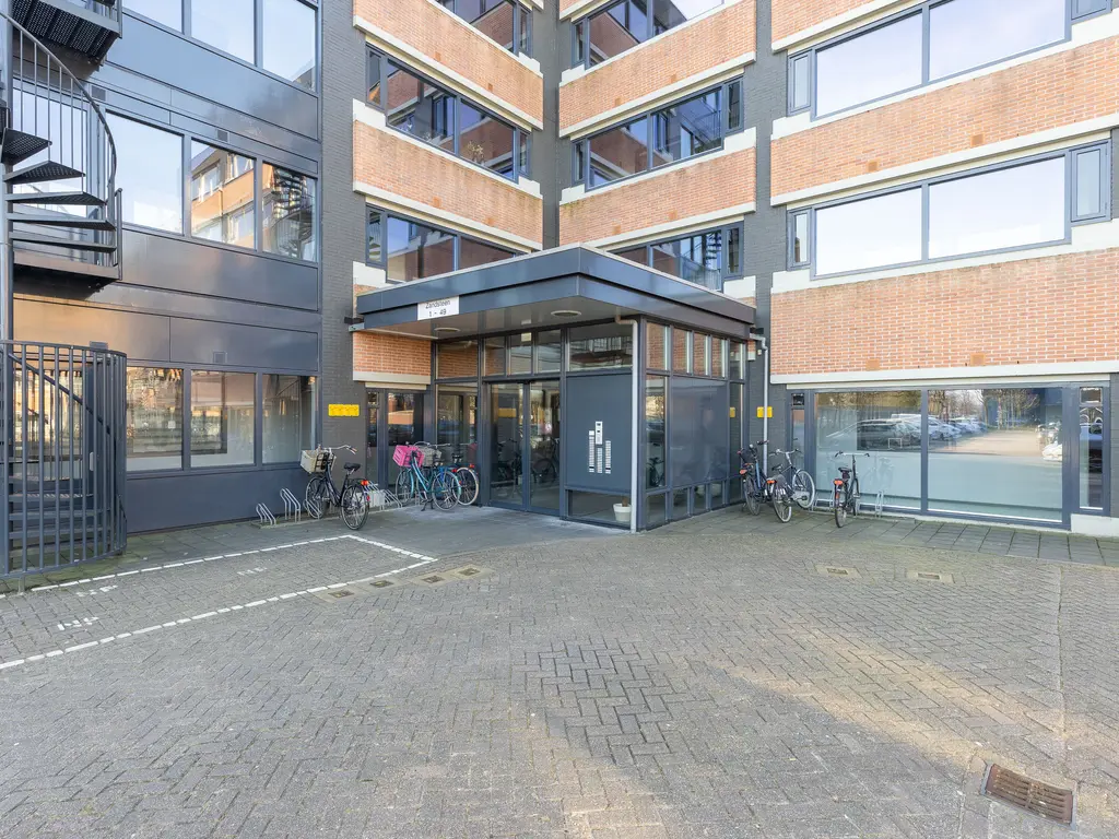 Zandsteen 6, HOORN