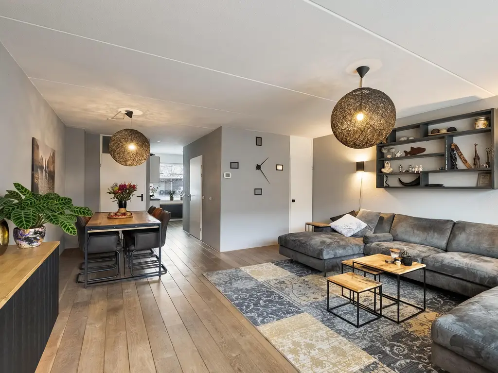 Van Ravesteyndreef 39, BARENDRECHT