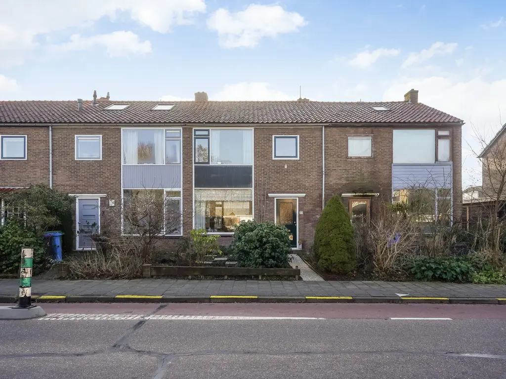 Prinses Beatrixlaan 37, MAASLAND