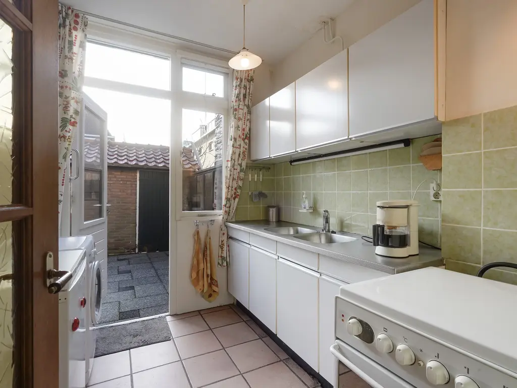 Prinses Beatrixlaan 37, MAASLAND