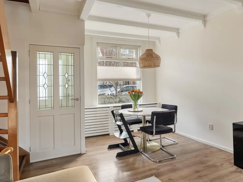 Juliana van Stolbergstraat 9, ZWIJNDRECHT