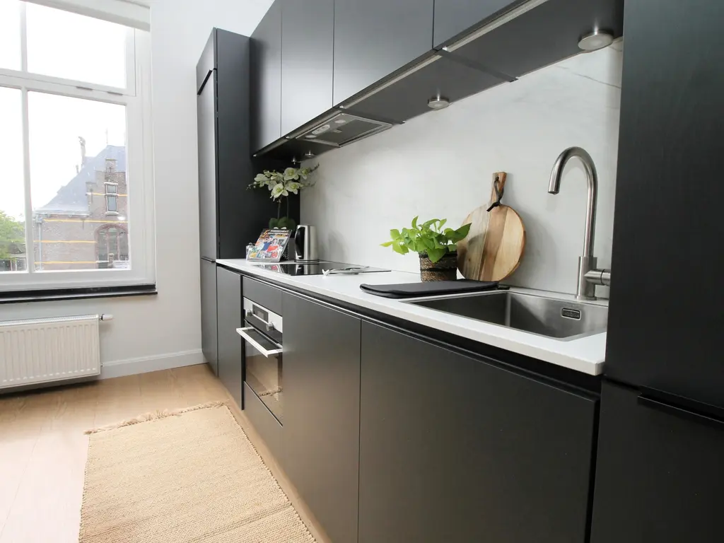 Kruitschip 63, Leiden