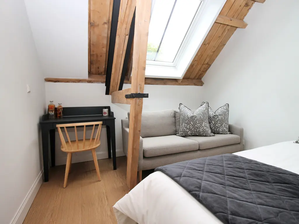 Kruitschip 63, Leiden