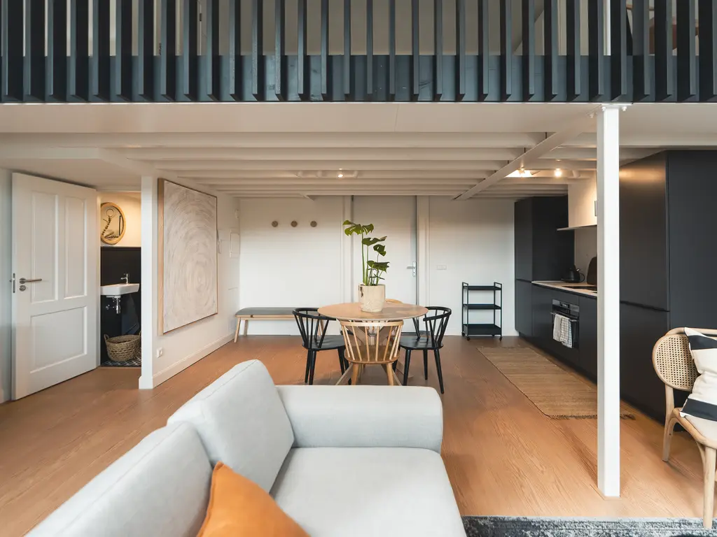 Kruitschip 32, Leiden