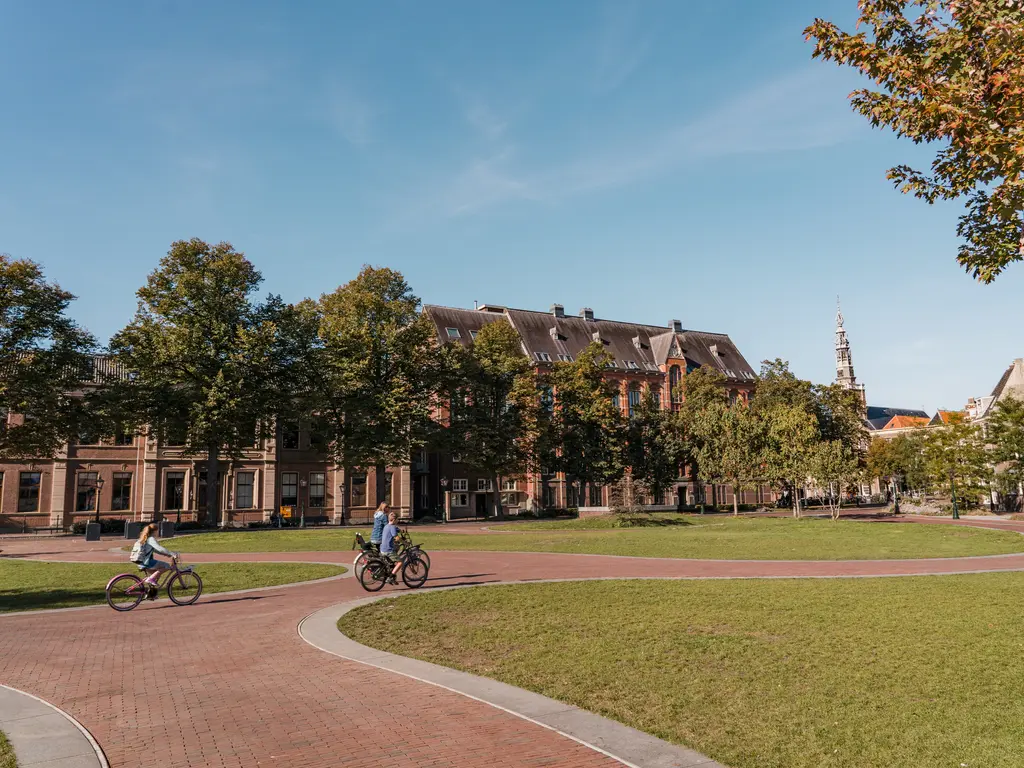 Kruitschip 34, Leiden