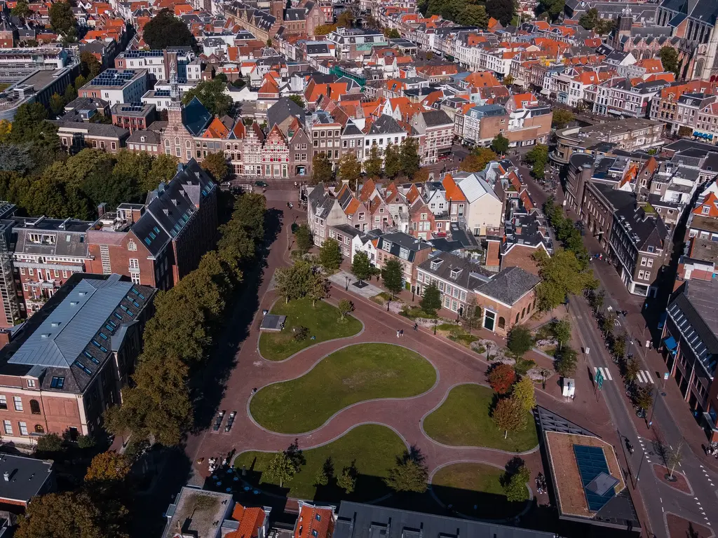 Kruitschip 34, Leiden