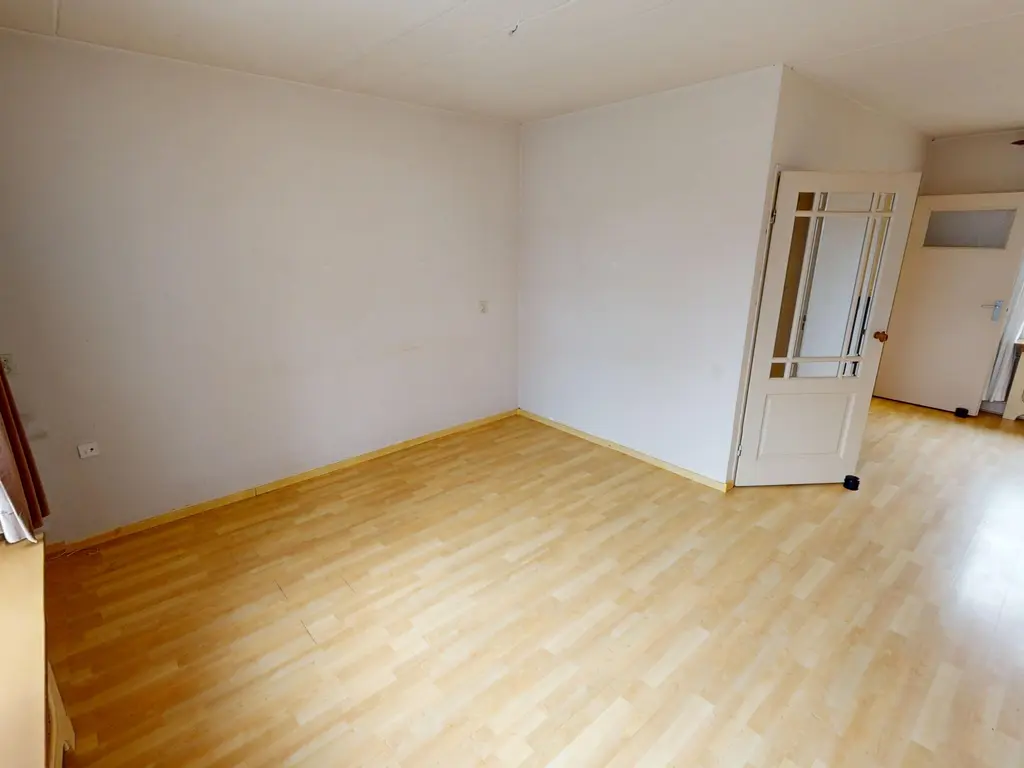 Kweekwal 10, ENKHUIZEN