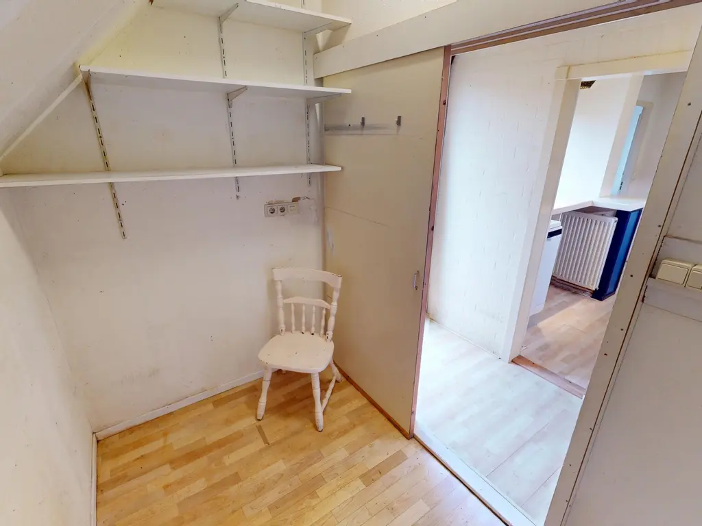 Kweekwal 10, ENKHUIZEN