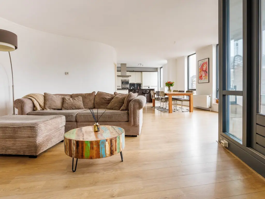 Hoge Rijndijk 88A, Leiden