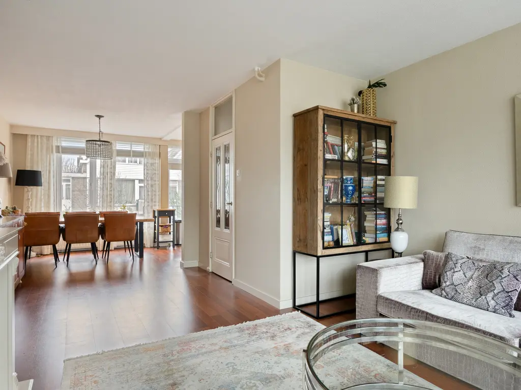 Debussystraat 39, Leiden