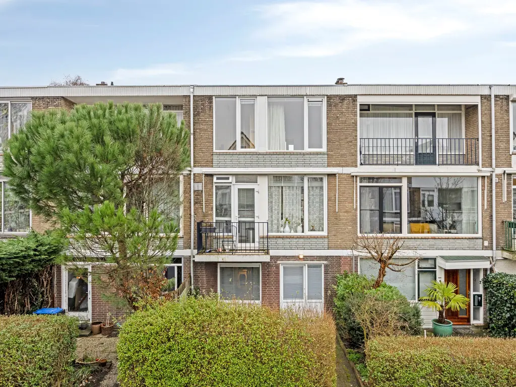 Debussystraat 39, Leiden