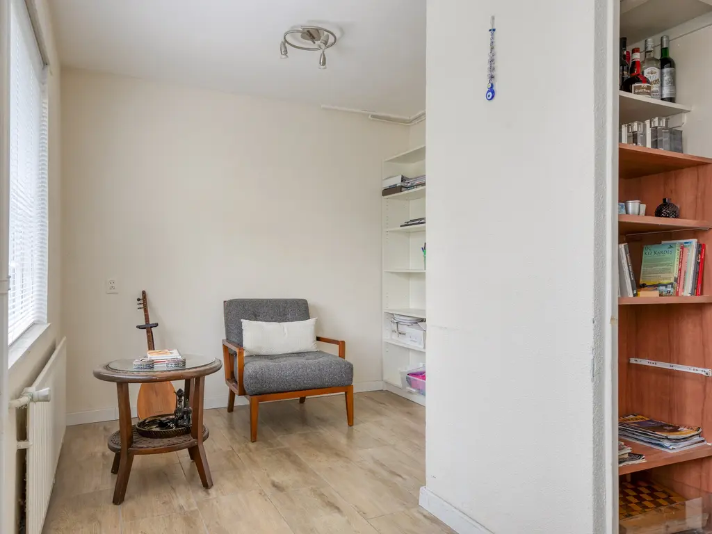 Debussystraat 39, Leiden