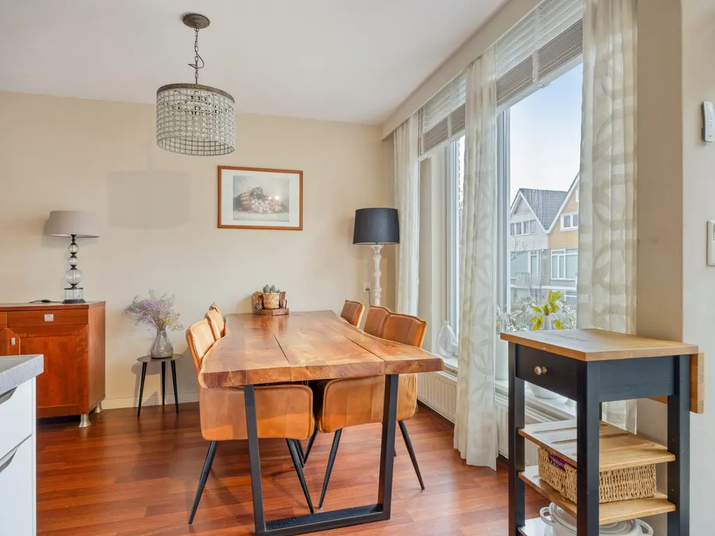 Debussystraat 39, Leiden