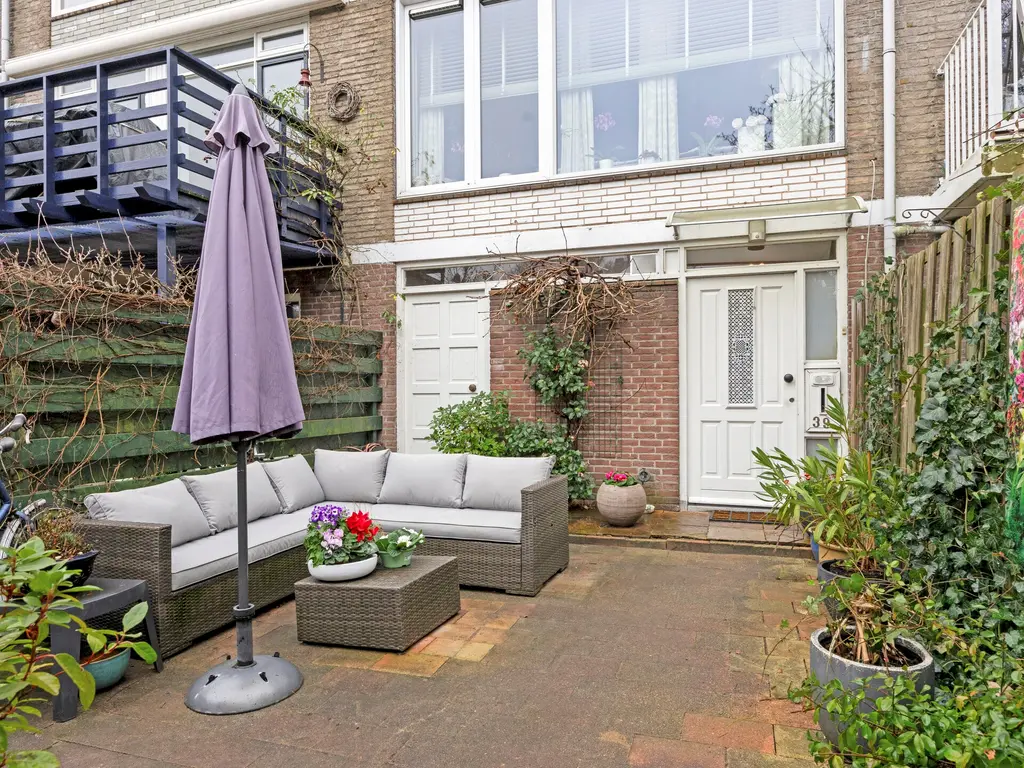 Debussystraat 39, Leiden