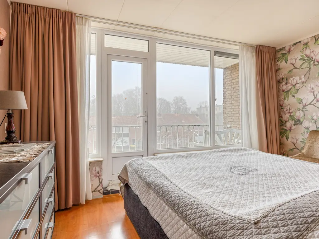 Debussystraat 39, Leiden