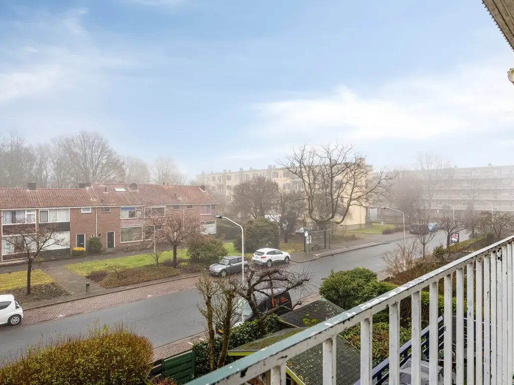 Debussystraat 39, Leiden