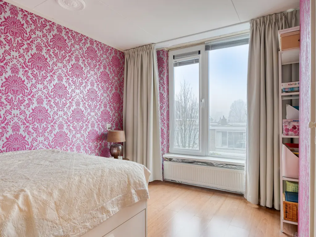 Debussystraat 39, Leiden