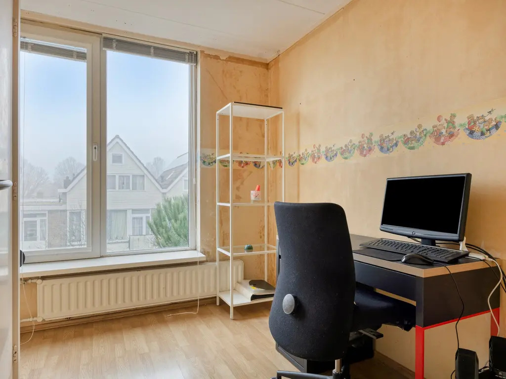 Debussystraat 39, Leiden