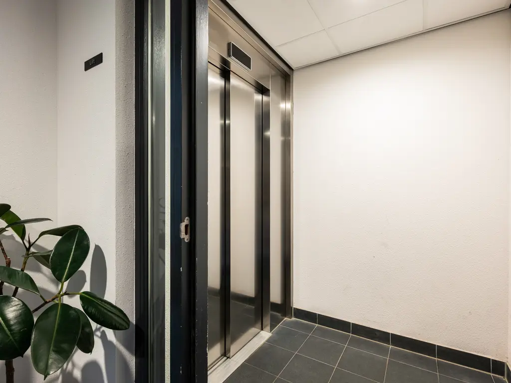 Johan Braakensiekstraat 64, SCHIEDAM