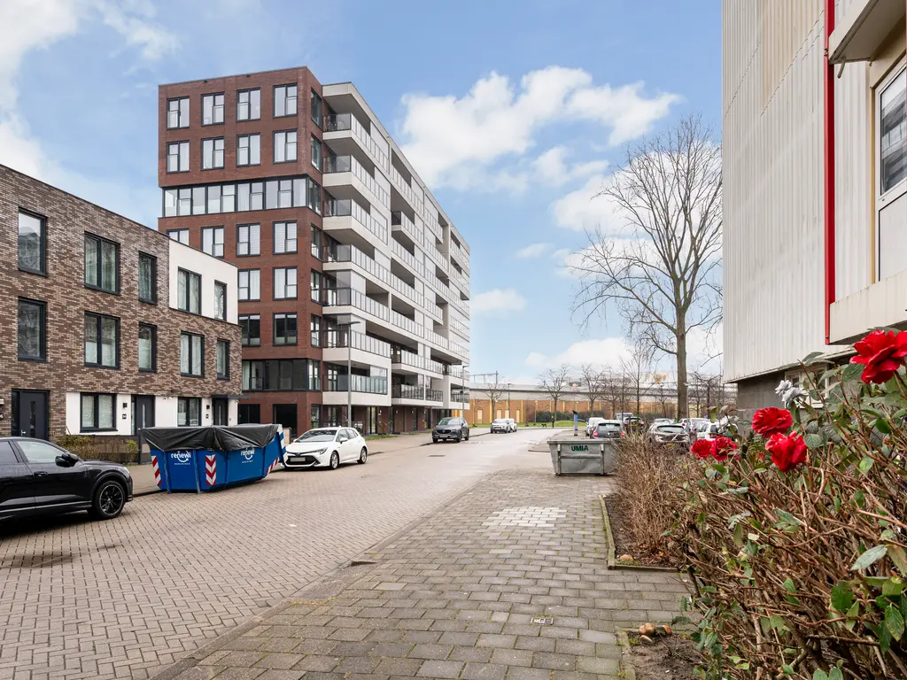 Johan Braakensiekstraat 64, SCHIEDAM