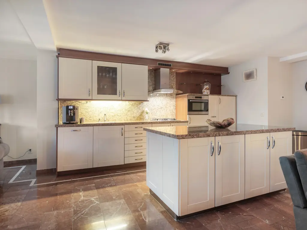 Herenstraat 7B, MONSTER