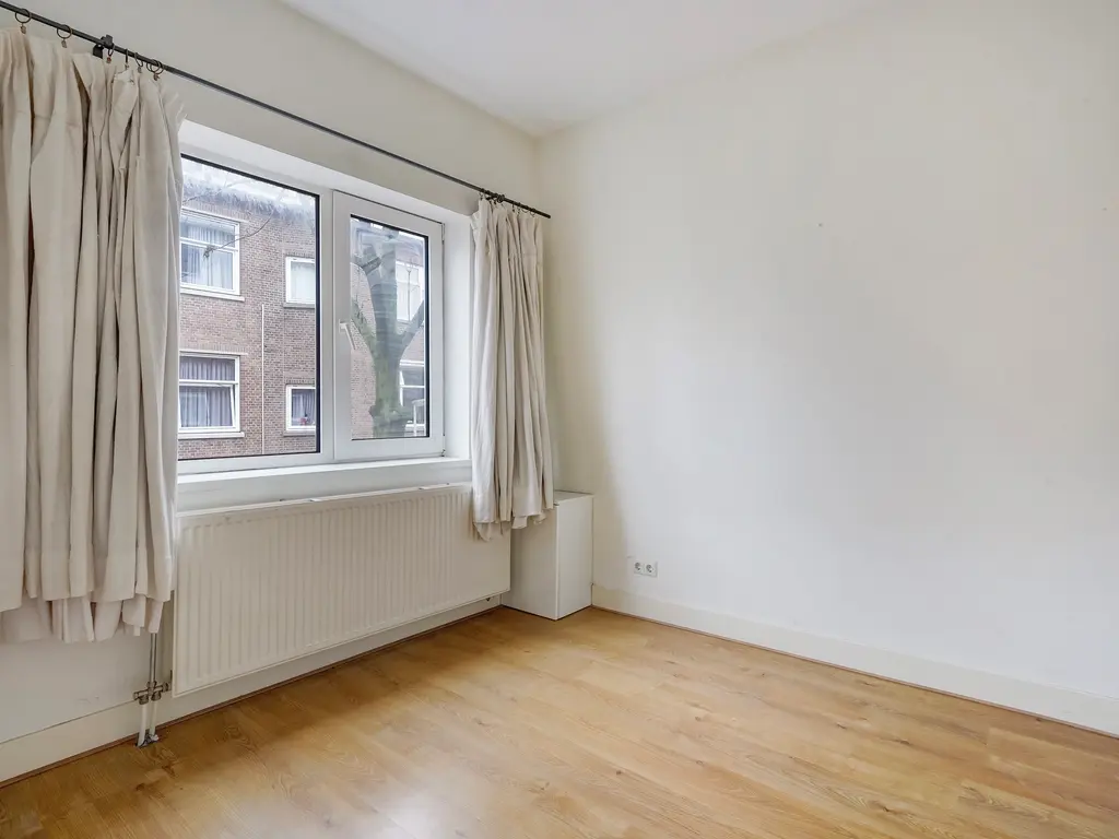 Spaarnedwarsstraat 7, Den Haag