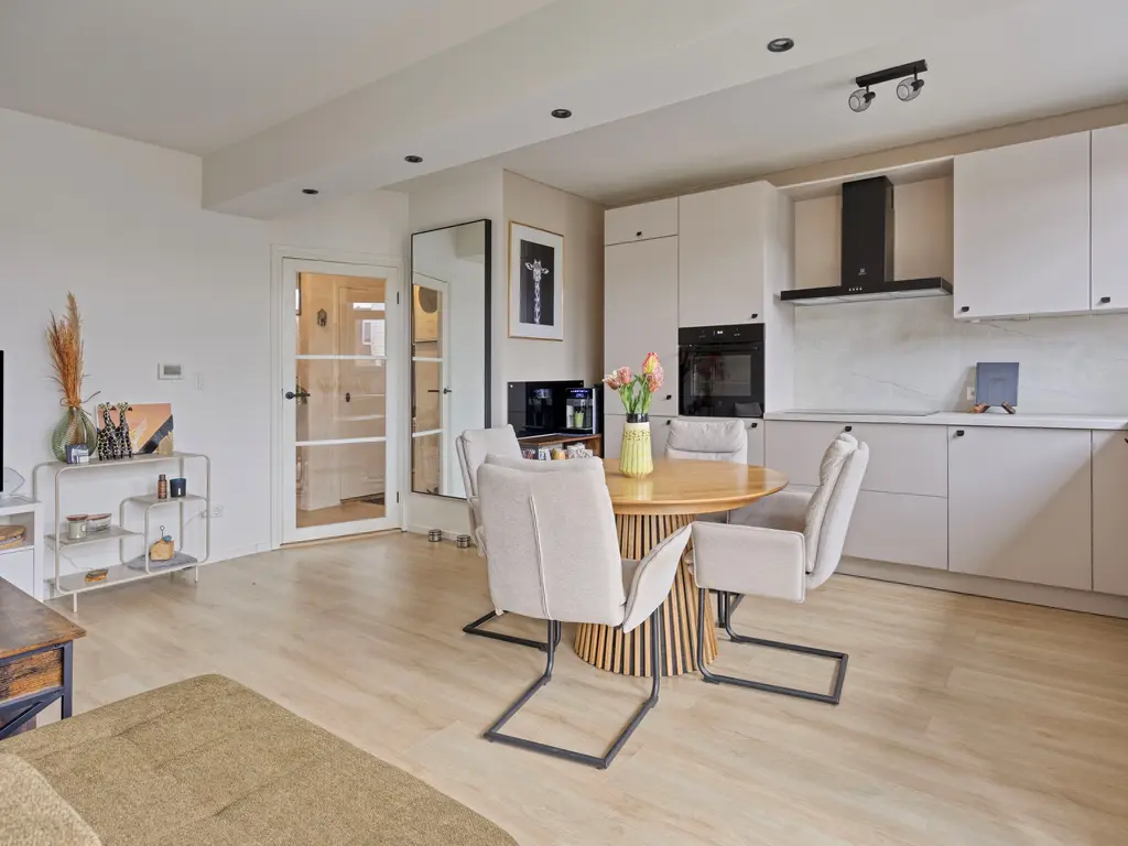 Zwaluw 24, Zoeterwoude