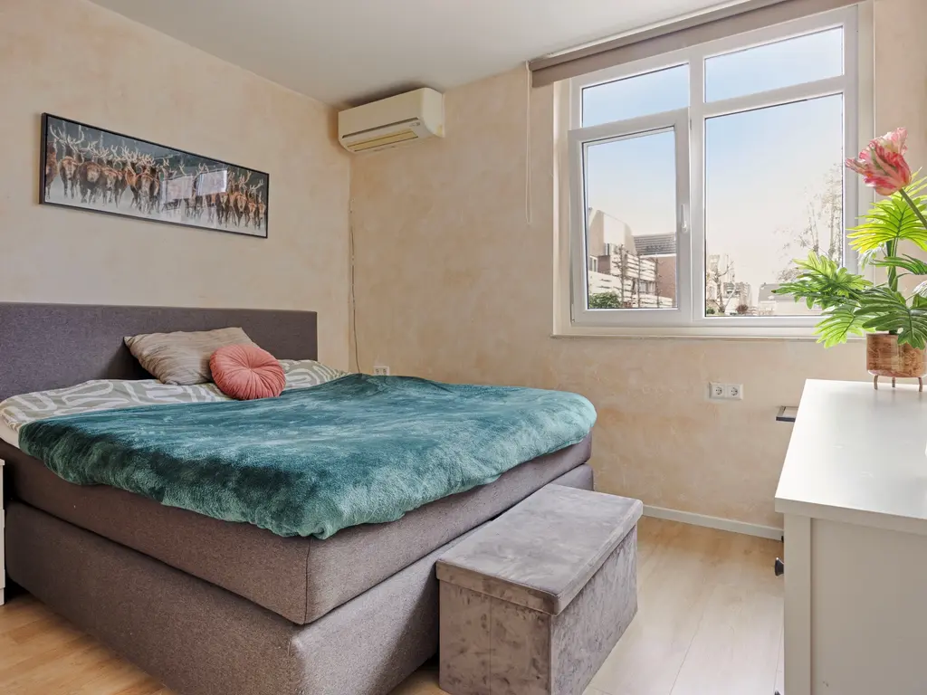 Zwaluw 24, Zoeterwoude