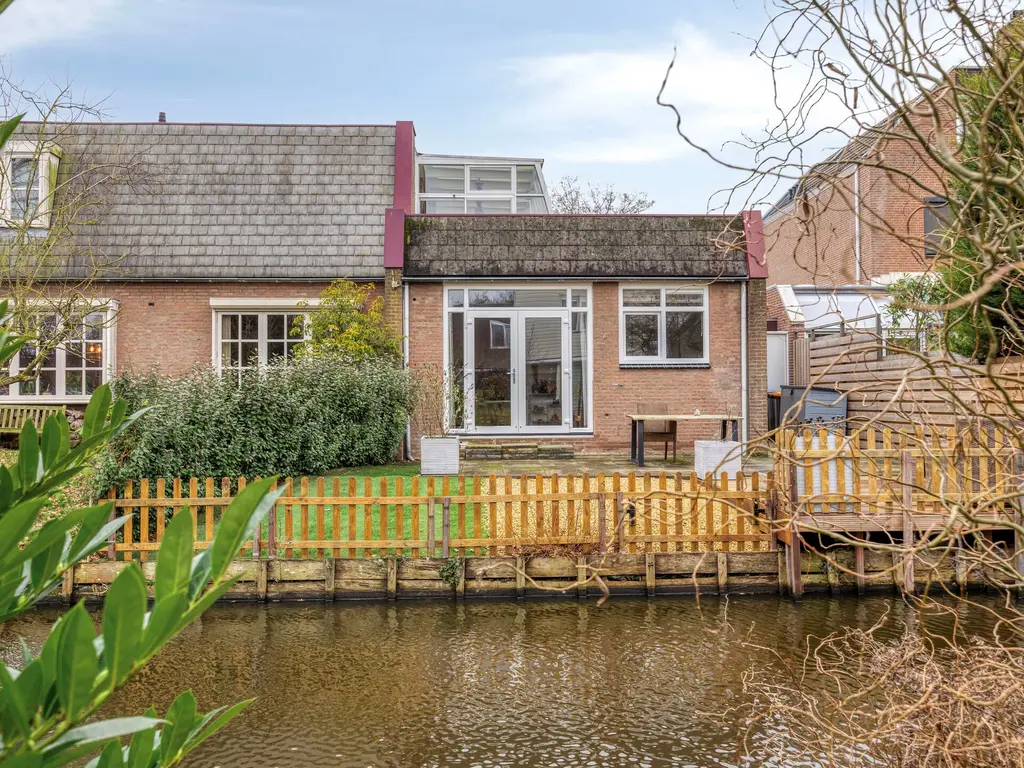 Zwaluw 24, Zoeterwoude