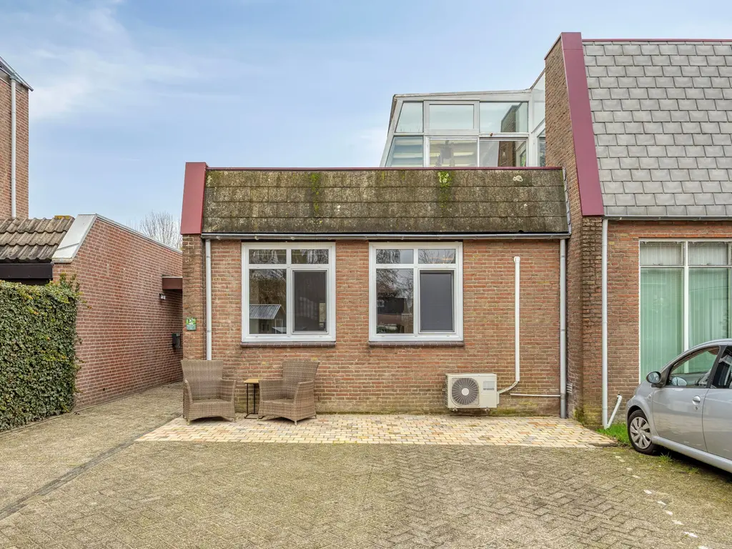 Zwaluw 24, Zoeterwoude