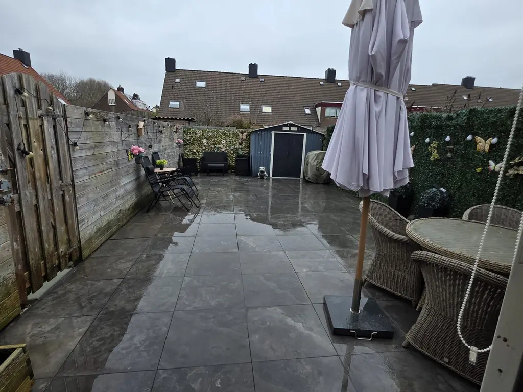 Boterbloem 111, ZWAAG