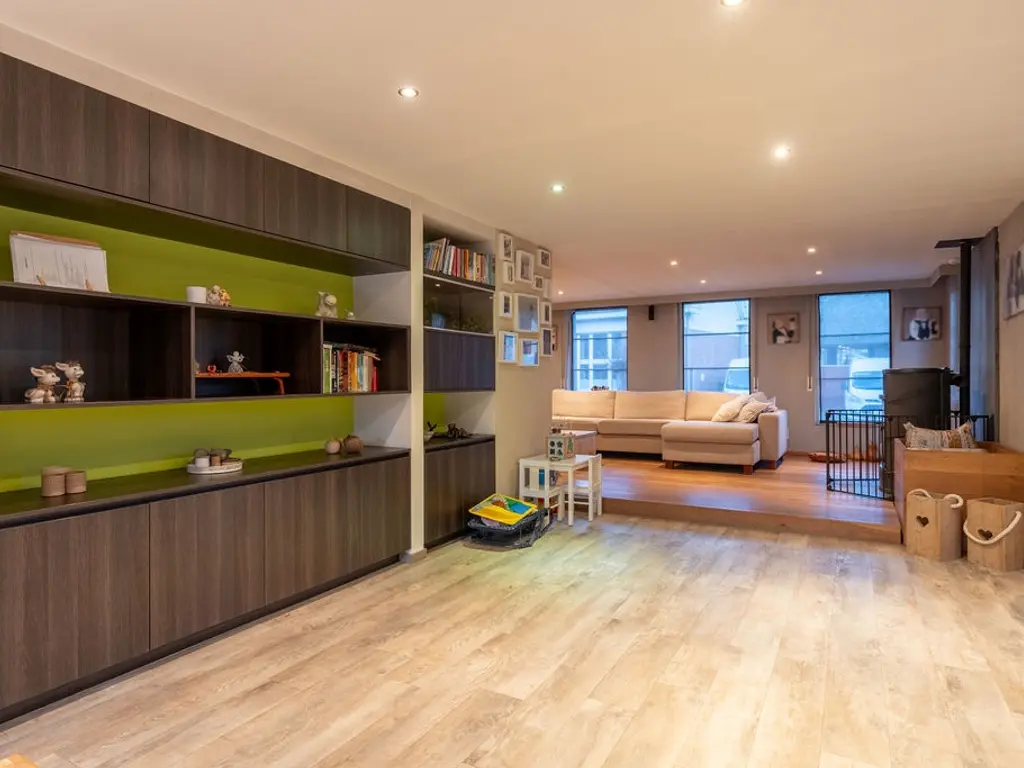 Vooreel 41  , Ravels