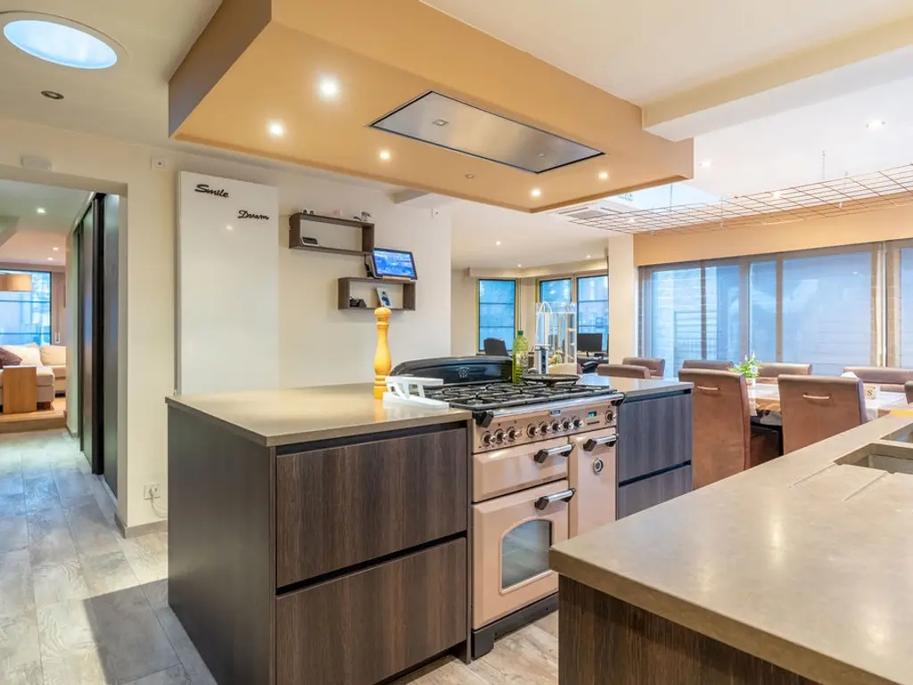 Vooreel 41  , Ravels