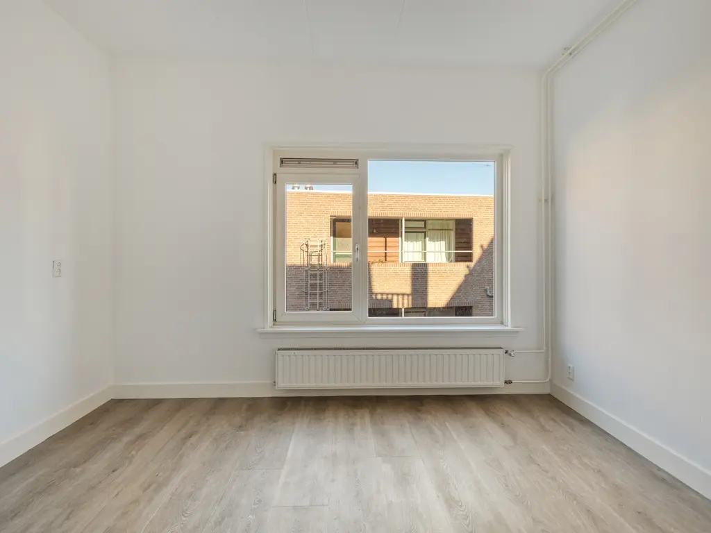 Hogewoerd 102C, Leiden