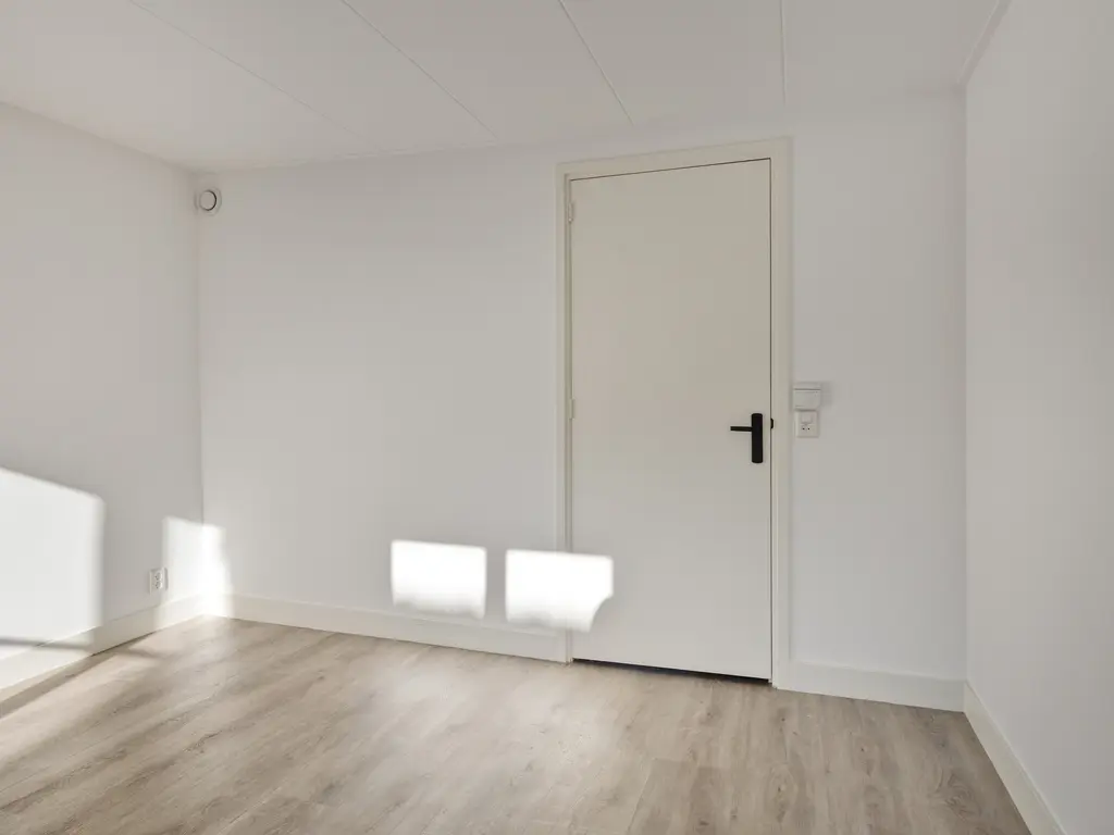 Hogewoerd 102C, Leiden