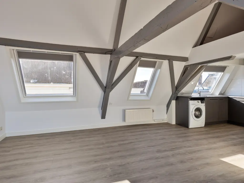 Hogewoerd 102C, Leiden