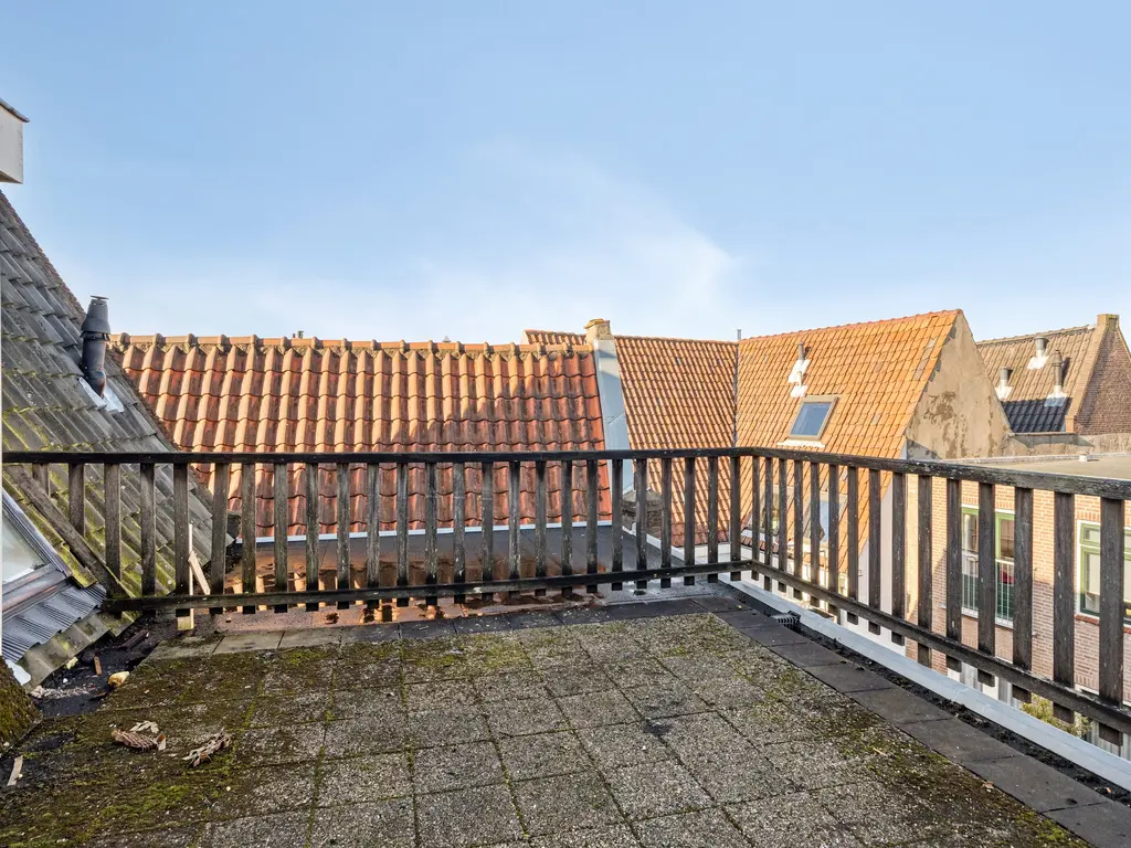 Hogewoerd 102C, Leiden