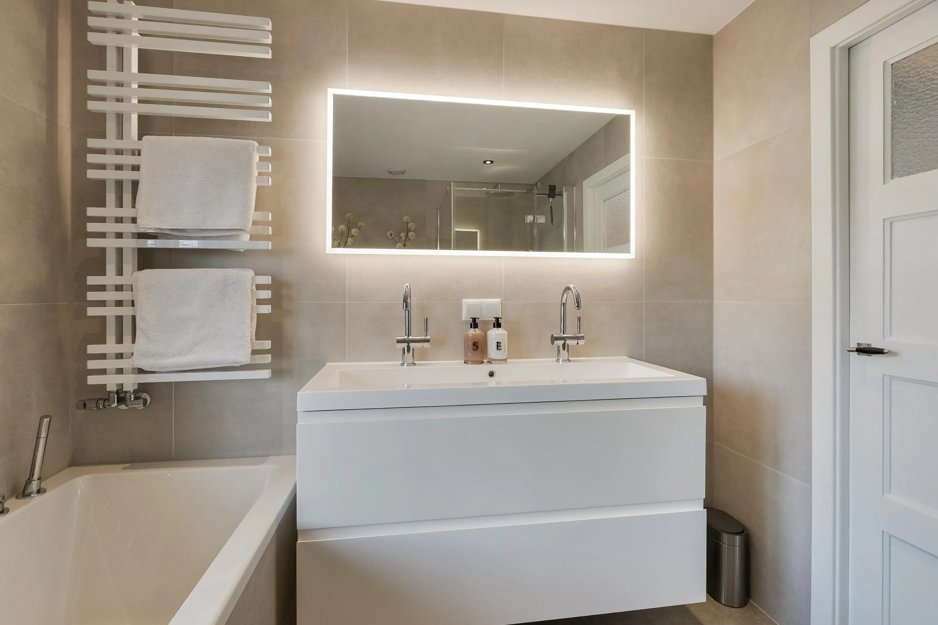 Prins Bernhardstraat 56