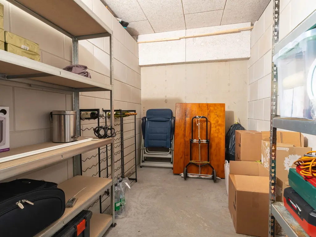 IJsvogel 23, BLOKKER