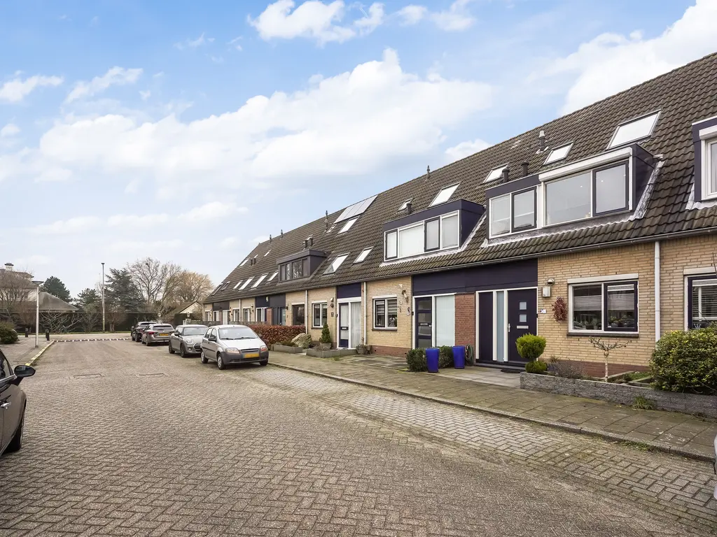 Lisdodde 13, MAASLAND