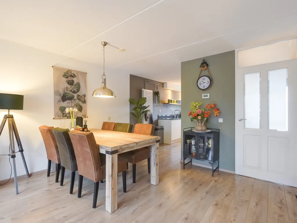 Lisdodde 13, MAASLAND