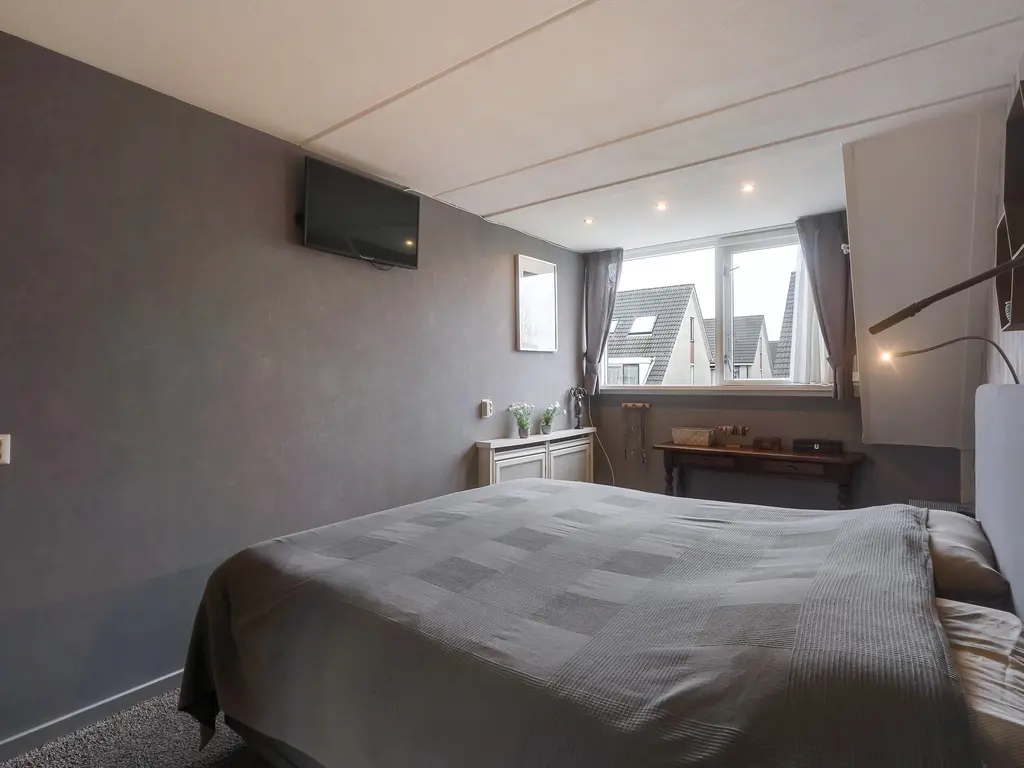 Lisdodde 13, MAASLAND