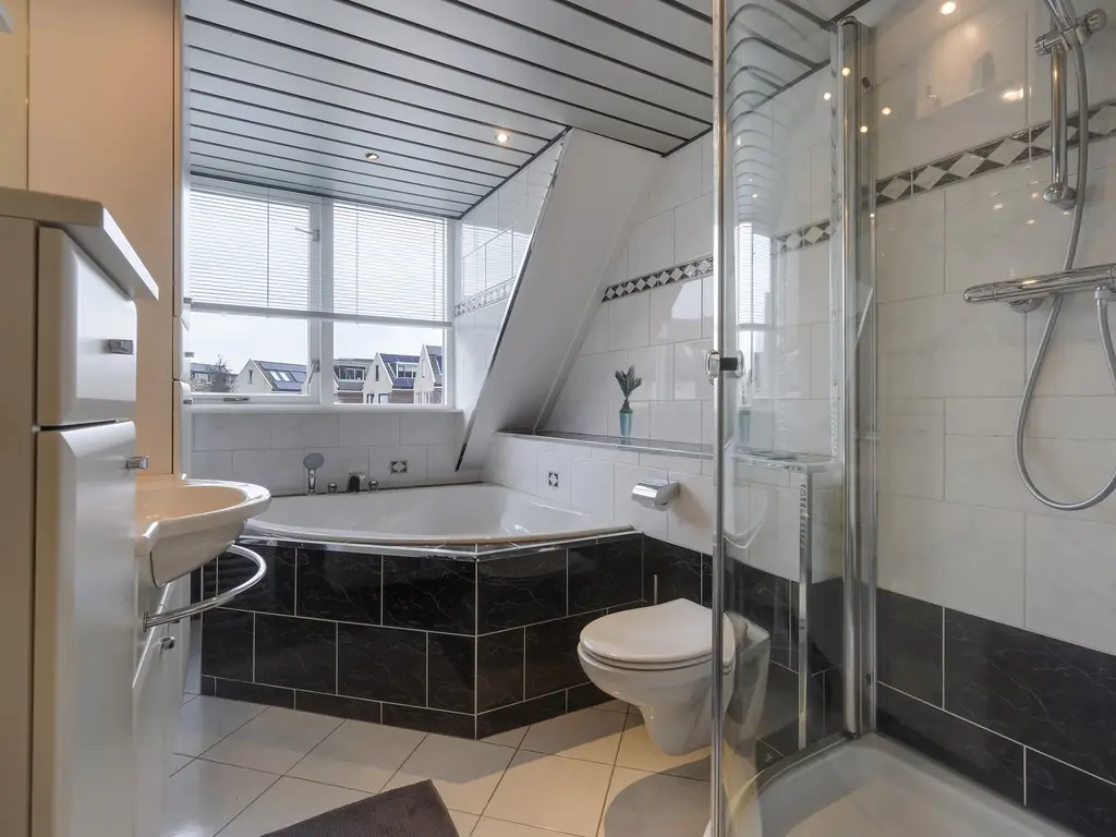 Lisdodde 13, MAASLAND