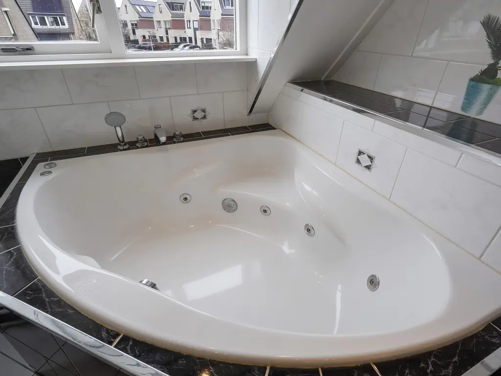 Lisdodde 13, MAASLAND