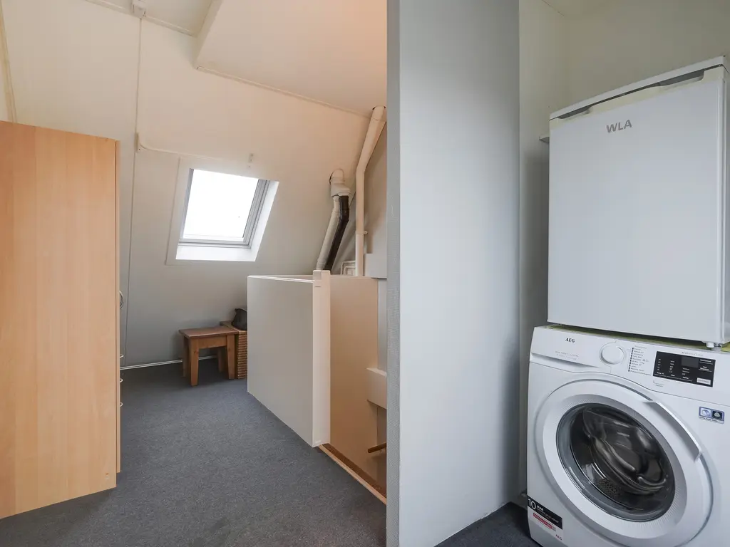 Lisdodde 13, MAASLAND