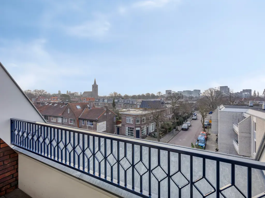 Eendragtplaats 12, Leiden