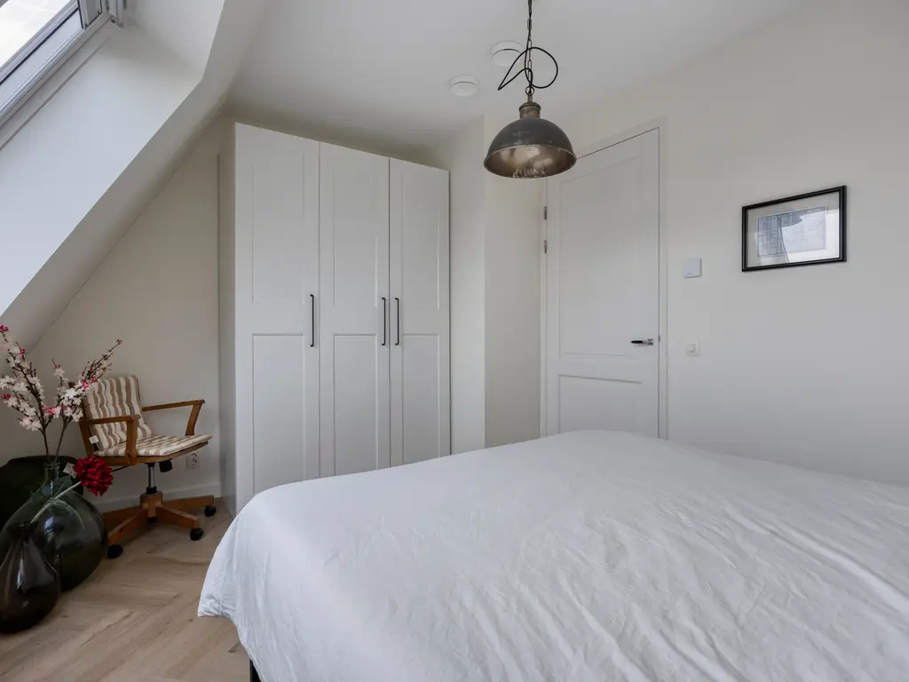 Eendragtplaats 12, Leiden