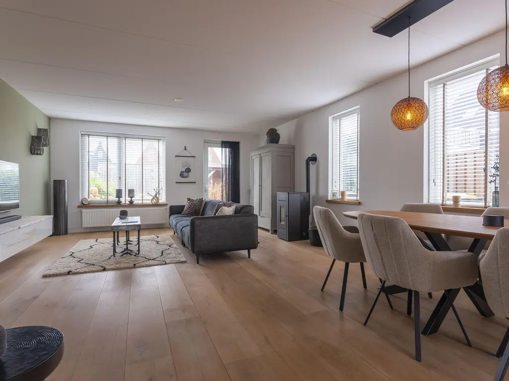 Lage Hoek 117, ZWAAG