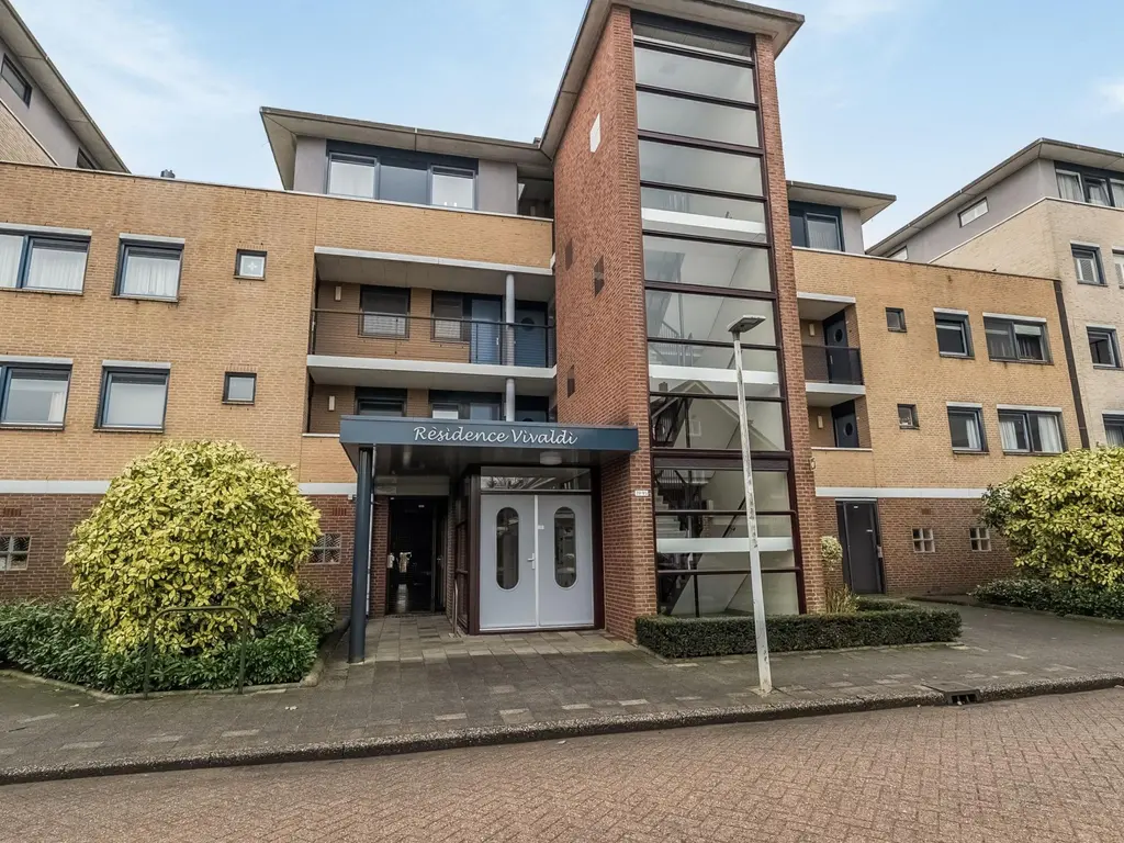 Serenadelaan 85, BARENDRECHT