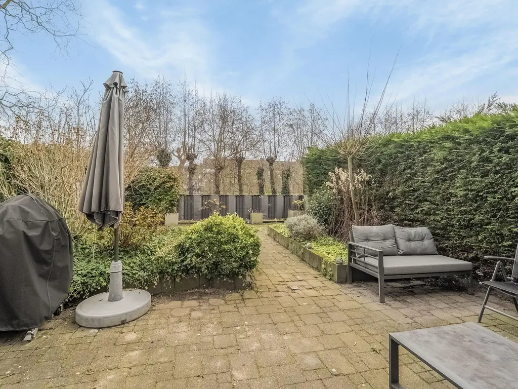 Kamperfoelie 19, POORTUGAAL